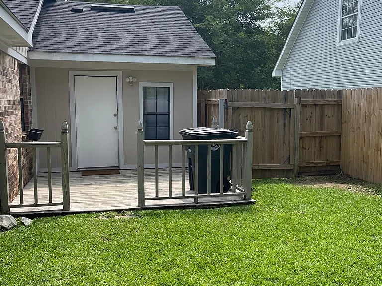 6 Burlington Dr — Photo 4