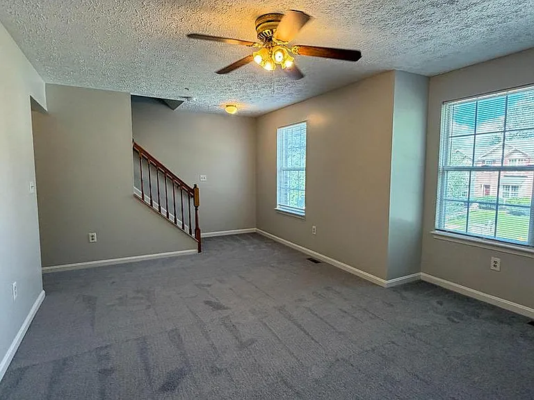 2220 Conquest Way — Photo 4