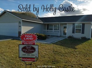 808 Esperanza Way, Grandview, WA 98930