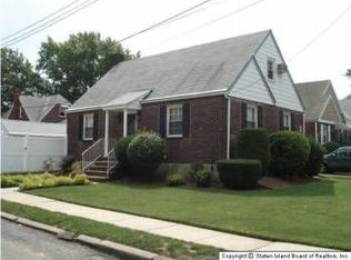 117 Collfield Ave, Staten Island, NY 10302