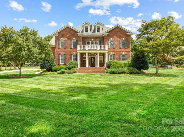 3706 Song Sparrow Dr, Matthews, NC 28104