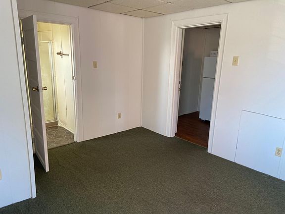 5th image of 22 S Washington Ave #4