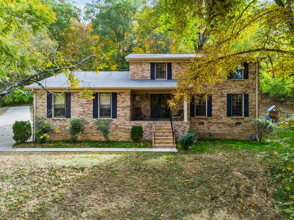 7825 Steeplechase Ln, Nashville, TN 37221