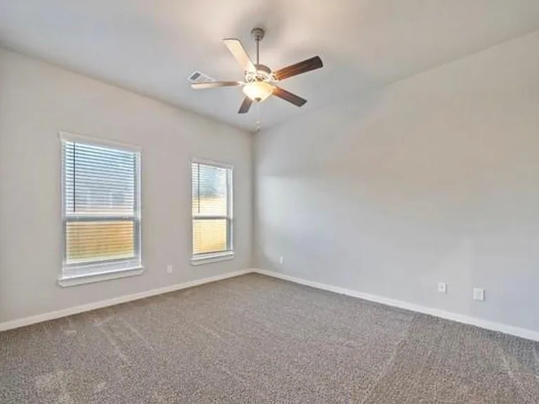 218 Oakcrest #A — Photo 10