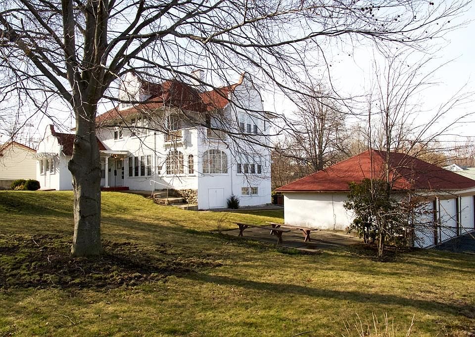 47 Heywood St, Worcester, MA 01604 Zillow