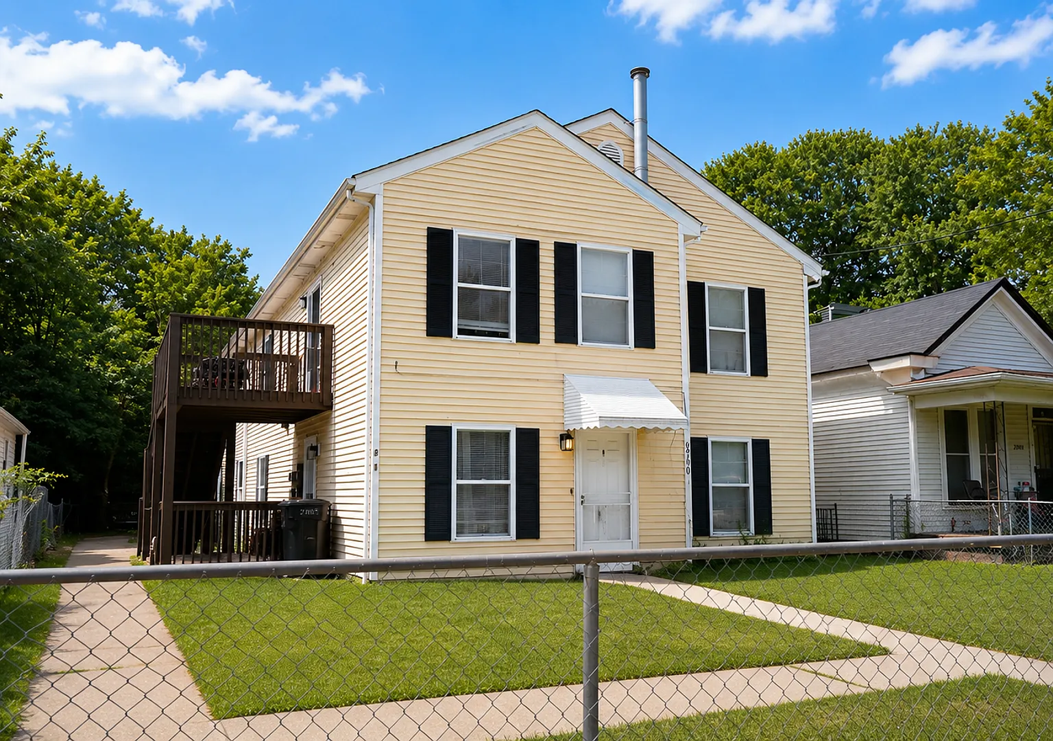 2710 W Kentucky Street — Photo 1