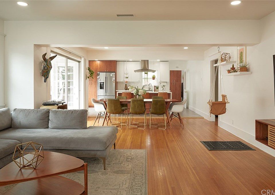 1st image of 371 Molino Ave