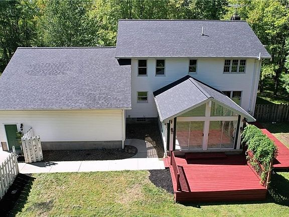 3rd image of 5466 Oak Hill Dr NW