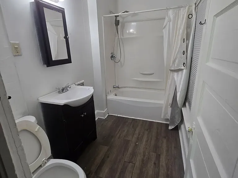 16 Oliver St #2 — Photo 3