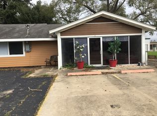 112 E Morgan Ave, Cuero, TX 77954