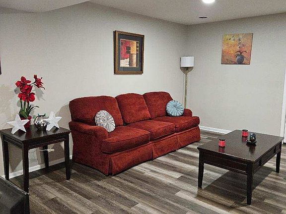 2nd image of 11 Willa Dr