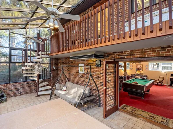 825 Misty Mdw, Sykesville, MD 21784