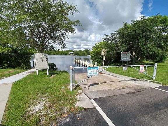 3rd image of 12439 Gallagher Blvd