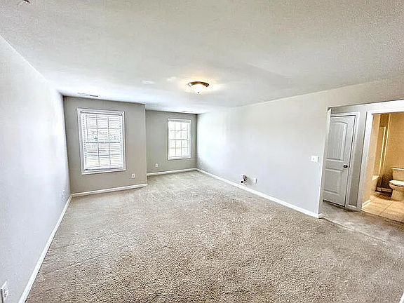 5th image of 4047 Cannonsgate Ln