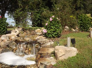 150 Pine Lake Dr, Satsuma, FL 32189