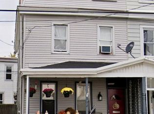 302 N Pavilion Ave, Riverside, NJ 08075