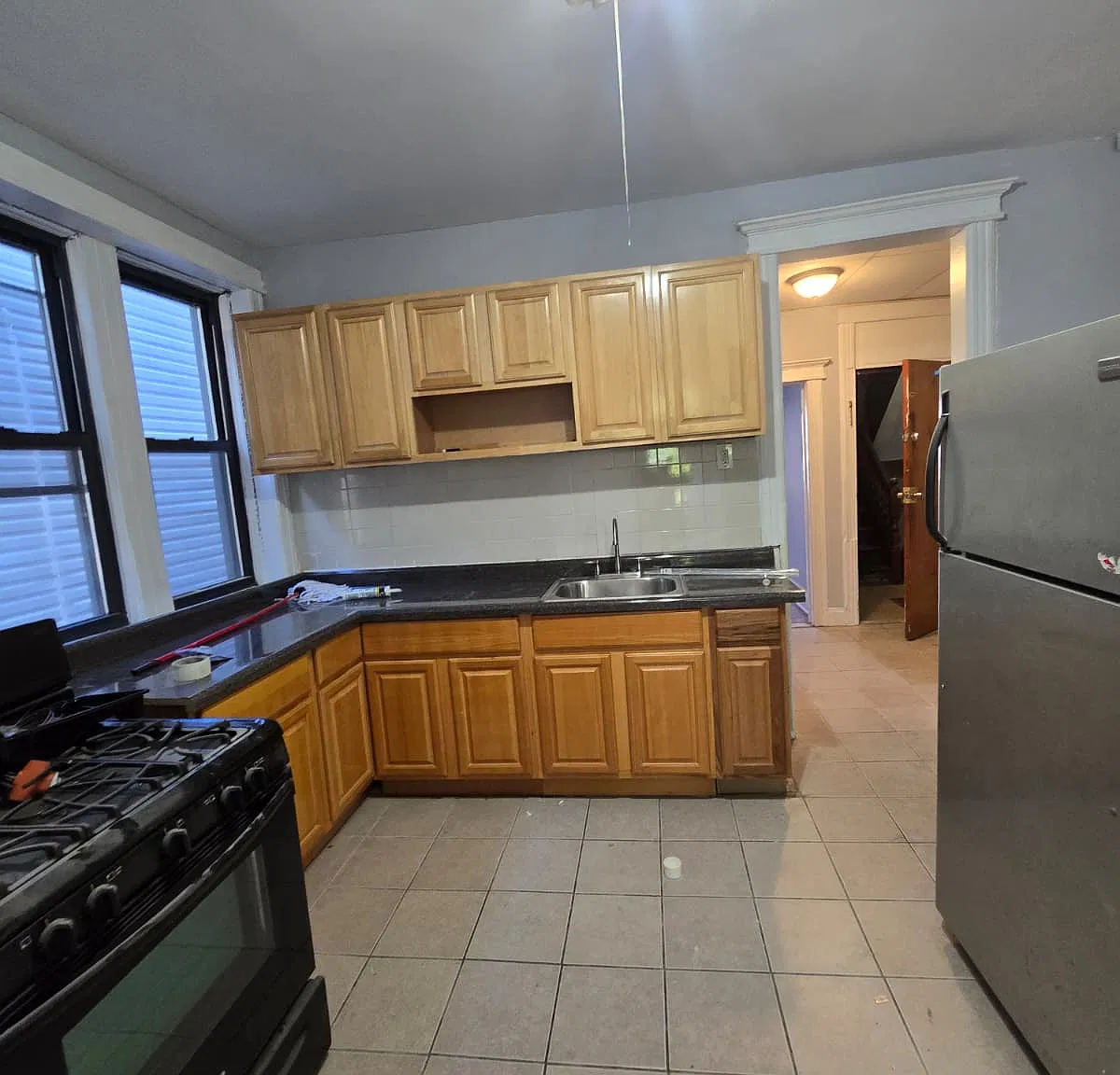 3 bed, $1,450 — Photo 1