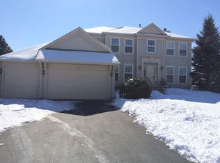 329 Garrison Cir, Port Barrington, IL 60010