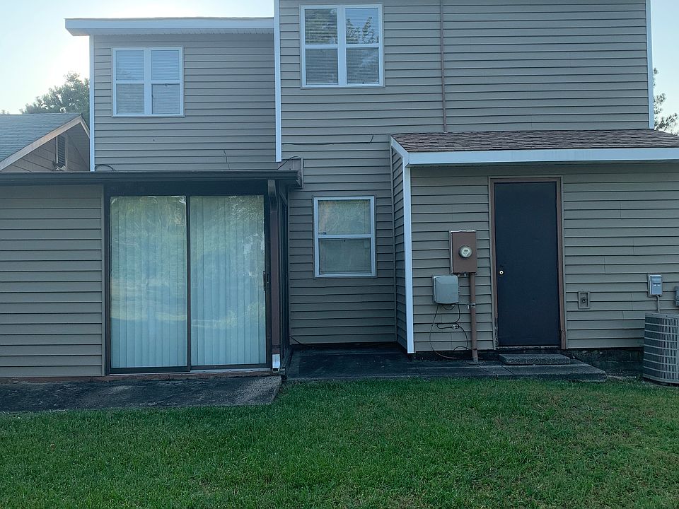 2nd image of 3819 Peachtree Ln W