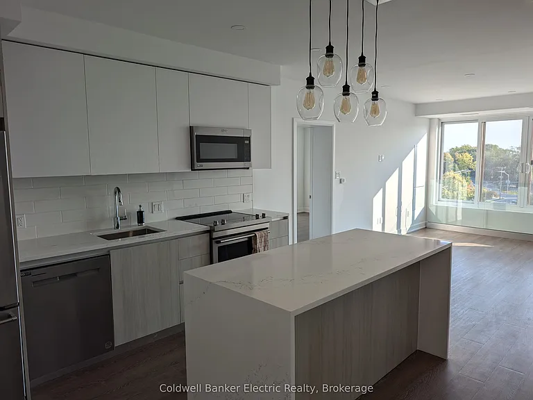 195 Hunter St E #802 — Photo 3