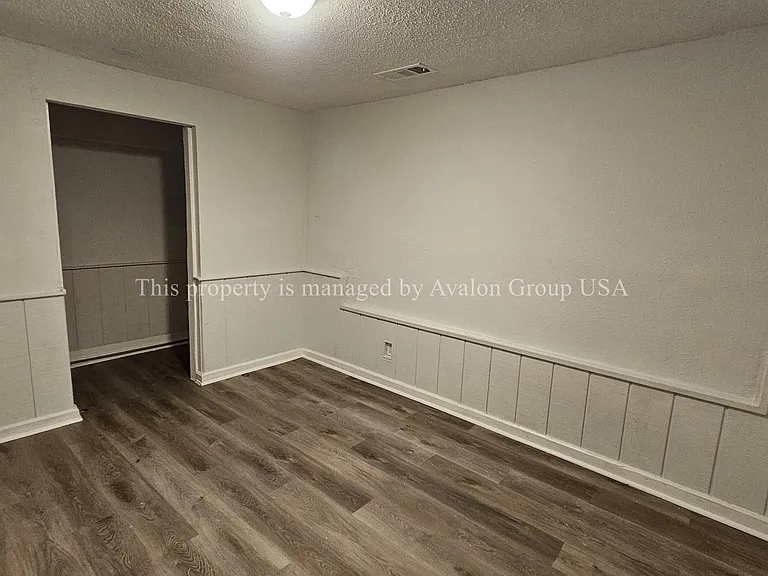 5708 Merrill Rd #6 — Photo 11