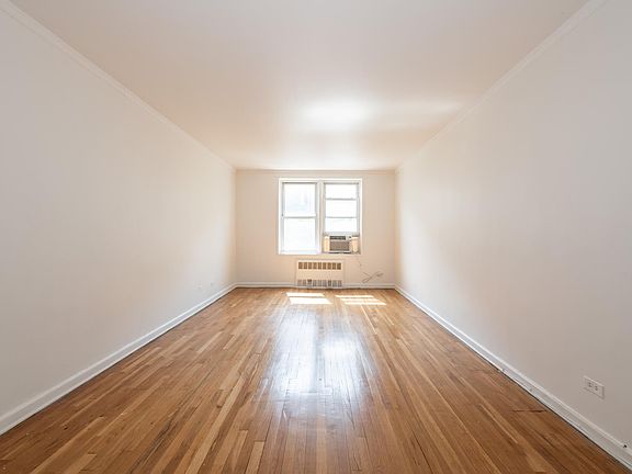 5th image of 3325 90th St APT 3K