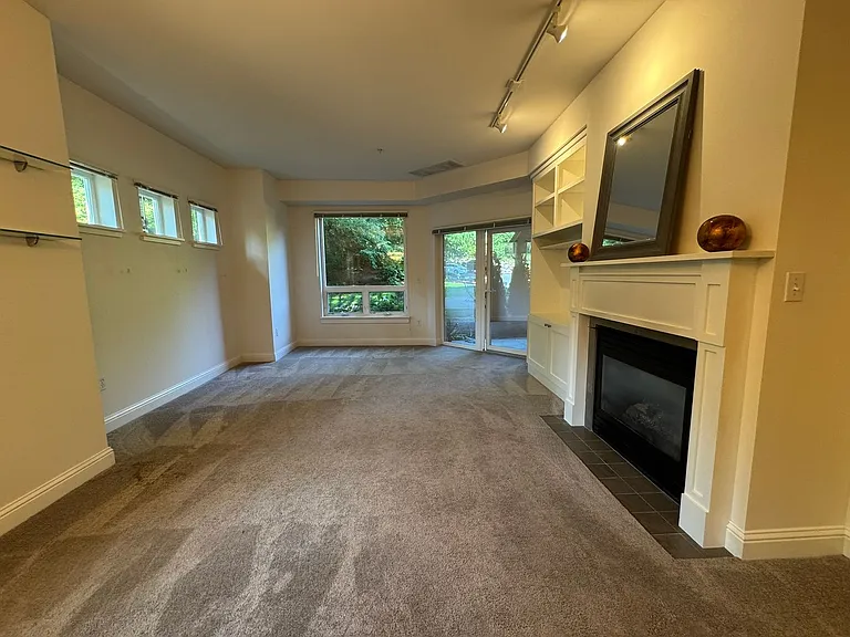 18707 SE Newport Way #111 — Photo 20
