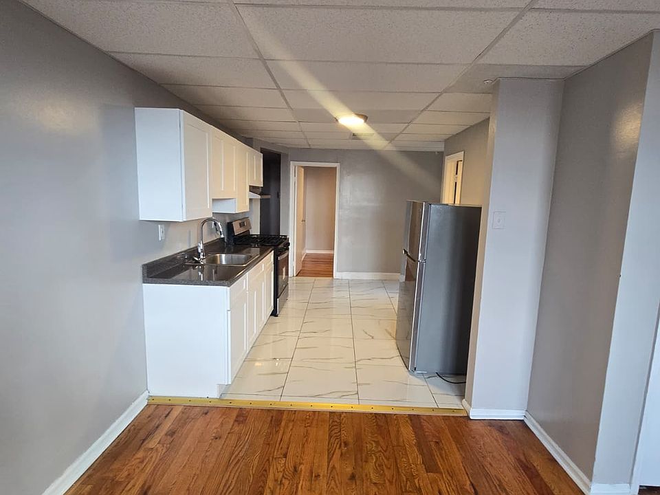 1st image of 84 2nd St APT 6