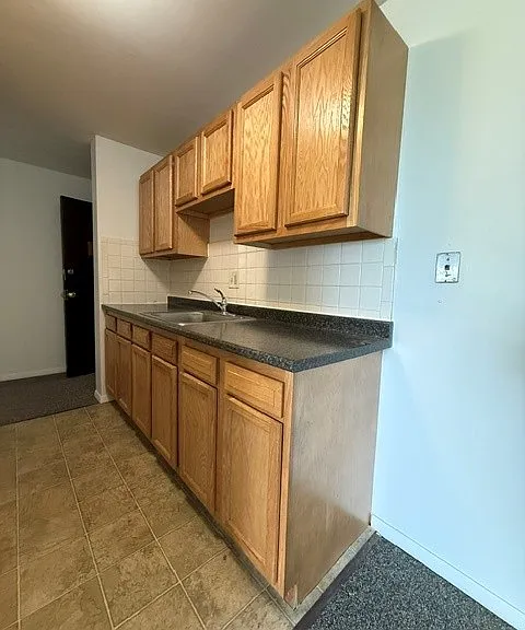 266 Essex Street — Photo 10