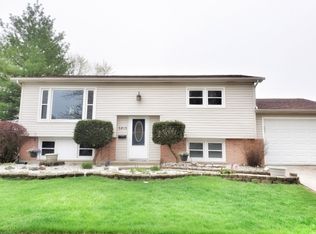 5815 Edward Dr, Oak Forest, IL 60452