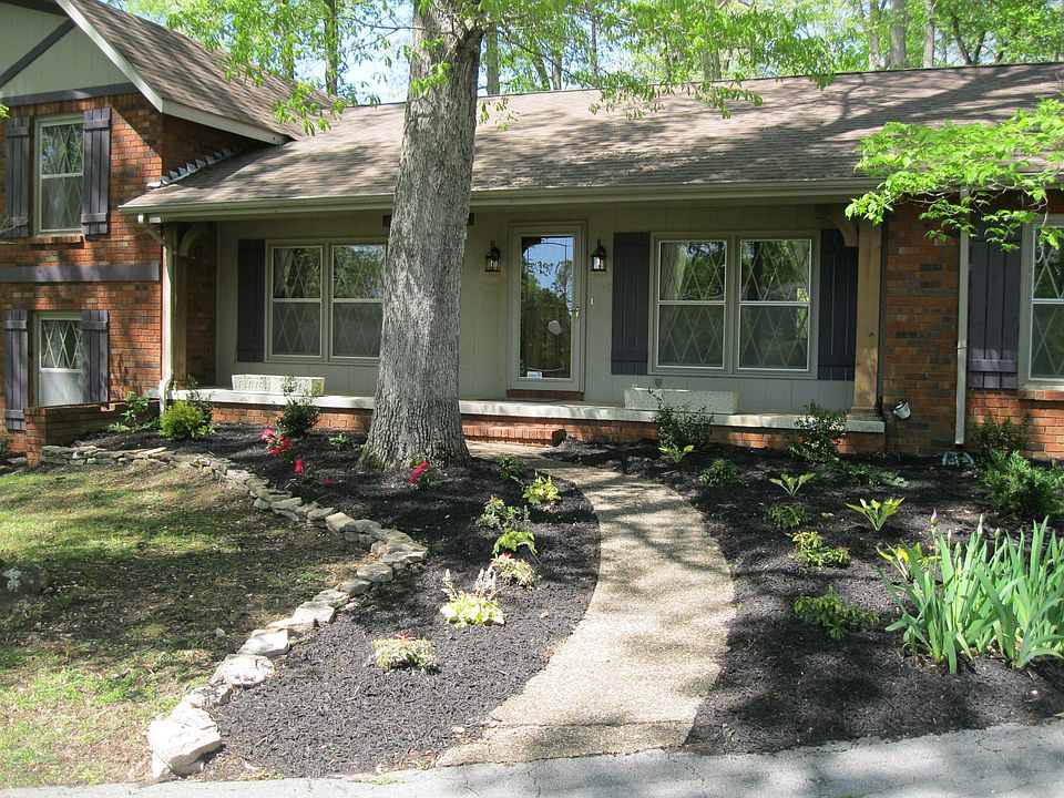 1st image of 493 Lakeland Dr