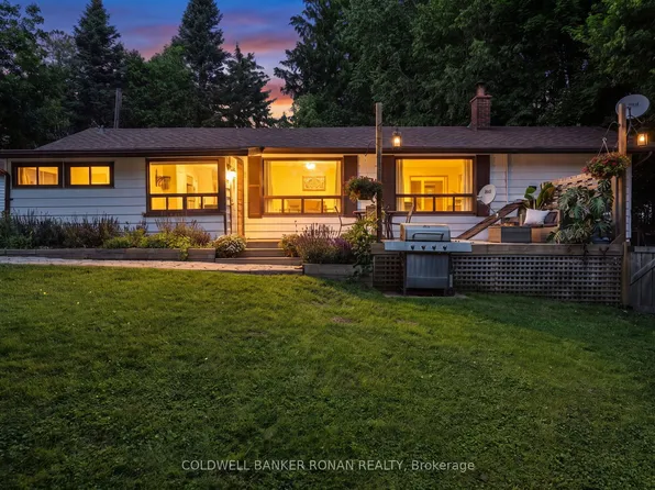 16 Dean Rd, Mulmur, ON L9V 3E7