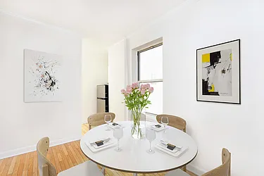 Rented by R New York