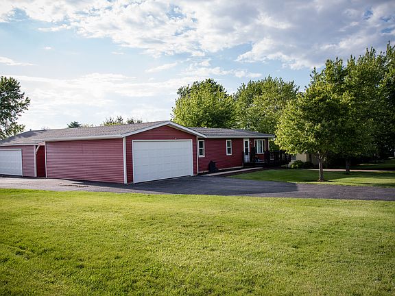 2nd image of 31705 Hollie Ln