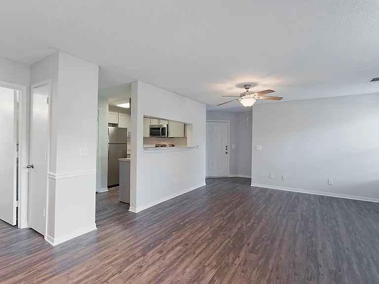 Cambridge Park Apartments — Photo 54