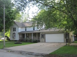 200 Sunnyside St, Lone Tree, IA 52755