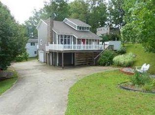 2104 Terry Rd, South Charleston, WV 25309