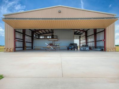 210 Airfield Rd, Fentress, TX, 78622