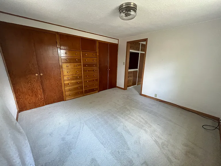 4521 W Chicago St — Photo 4