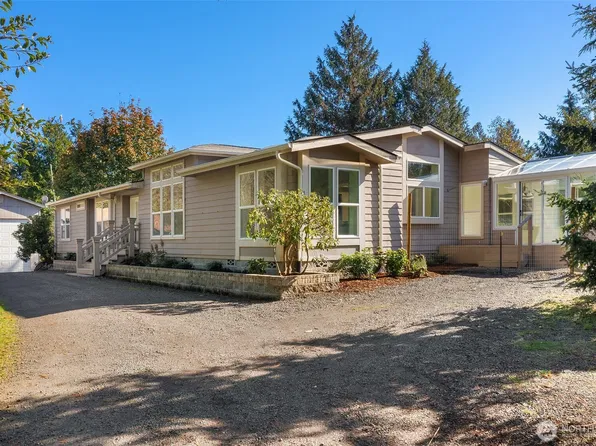 8319 NE 360th Street, Hansville, WA 98340