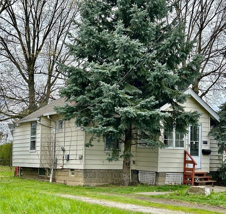 1st image of 30144 Thomas St