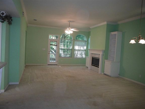 5th image of 2121 Pink Flamingo Ln