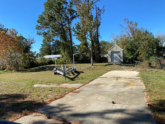 2nd image of 2520 Shady Oak Ct