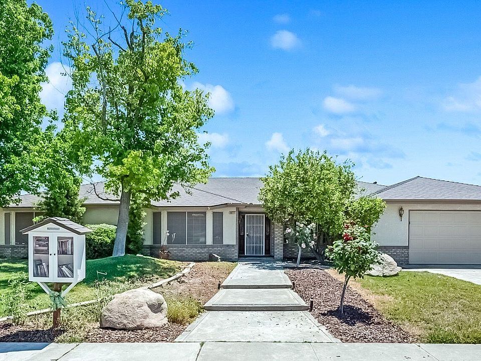 1st image of 2877 Aspen Street