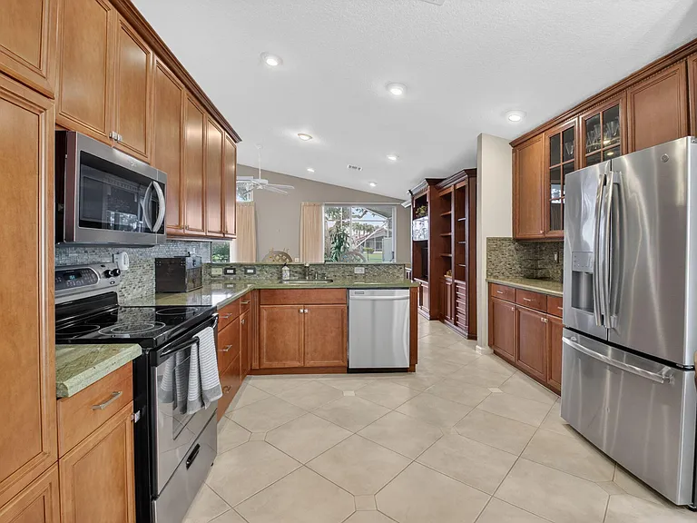 5256 Glenville Dr — Photo 26