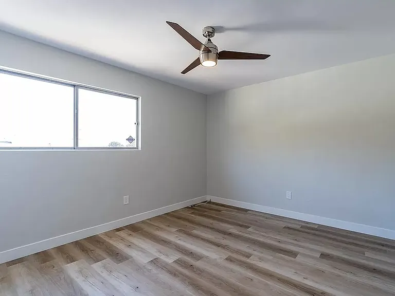 2003 Emerald St #6 — Photo 12
