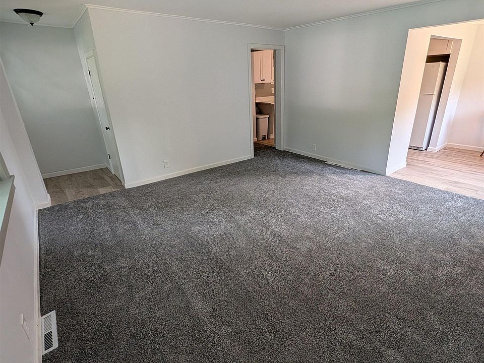 50730 Fairchild Rd, photo 14