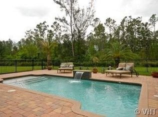 7683 Martino Cir, Naples, FL 34112