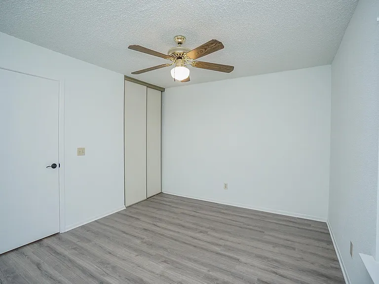 2810 Grants Lake Blvd #903 — Photo 35