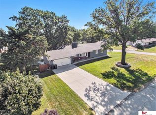7005 N 52nd St, Omaha, NE 68152